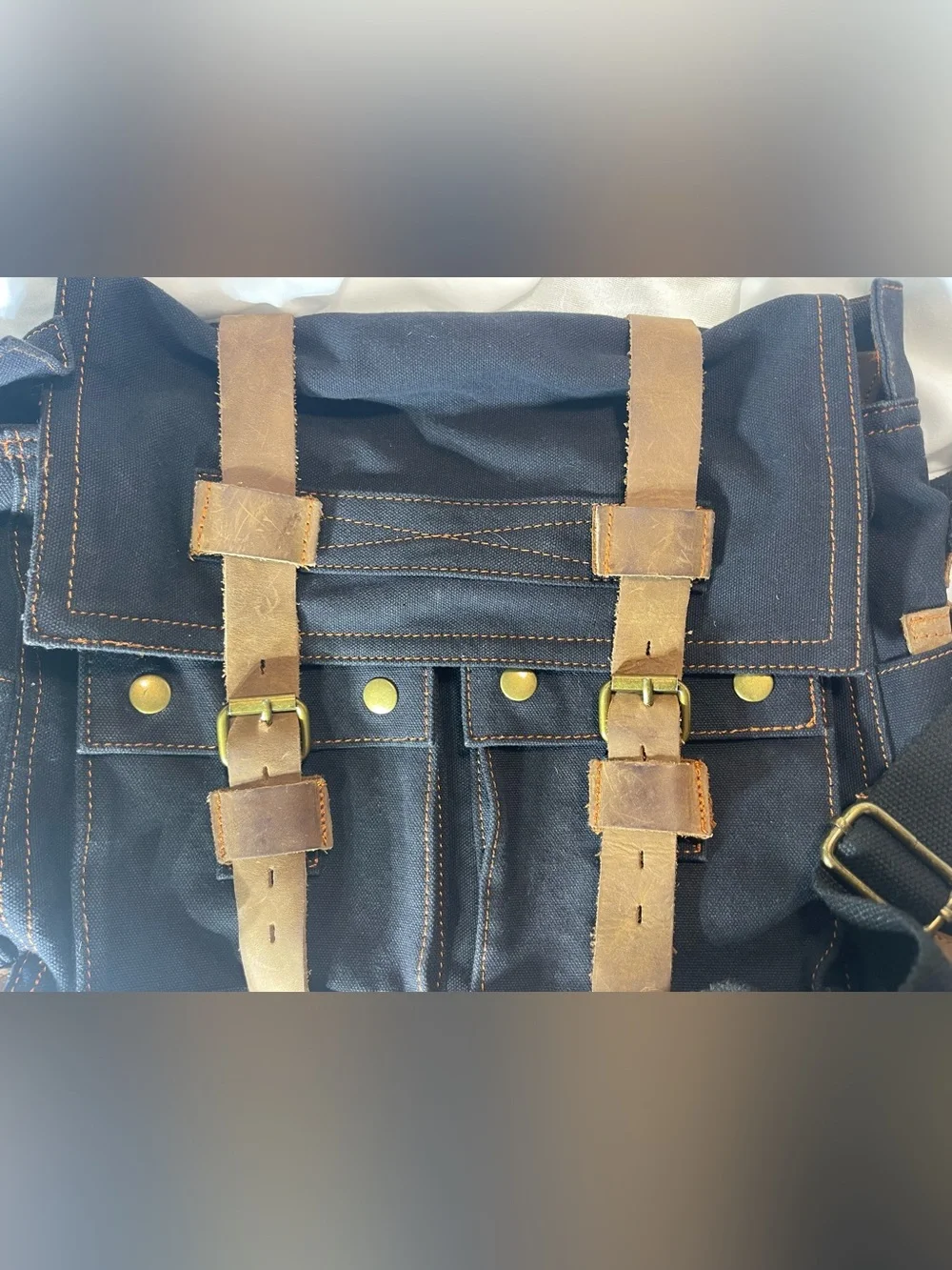 PRISTINE Augur Strauss & Co - Jet Black Canvas & Leather Messenger Bag